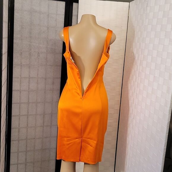 BRAND NEW SANGRIA BANDAGE V-NECK SLEEVELESS SHEATH DRESS - Picture 6 of 14